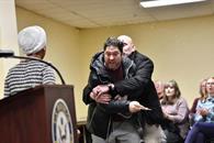 Escala tensi&oacute;n en Minesota: agreden a la dem&oacute;crata Ilhan Omar