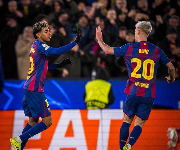 Golea Barcelona y clasifica directo a octavos en Champions 