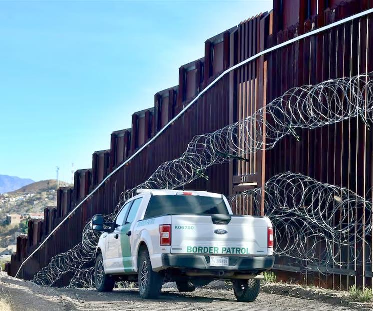 Balean a presunto traficante de migrantes en la frontera