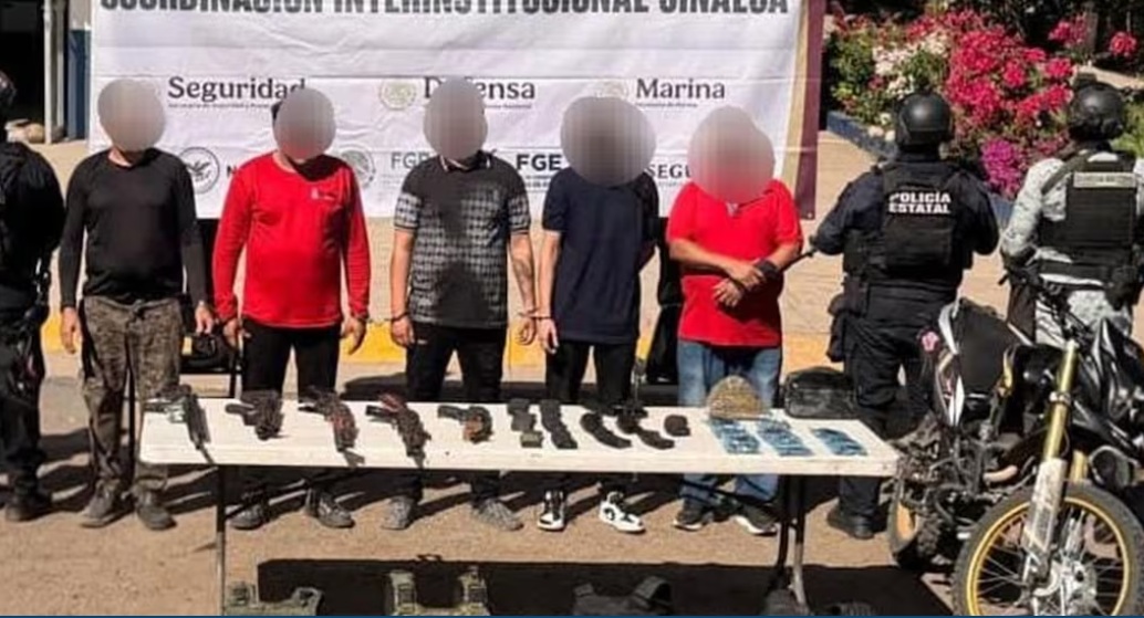 Detienen a 5 civiles armados tras persecución en Culiacán Detienen a 5 civiles armados tras persecución en Culiacán