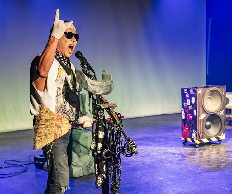 Inicia con éxito Metalero" en la Sala Experimental Inicia con éxito Metalero" en la Sala Experimental