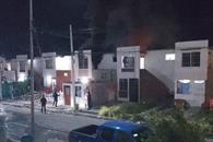 Rescatan a dos mascotas en incendios Rescatan a dos mascotas en incendios