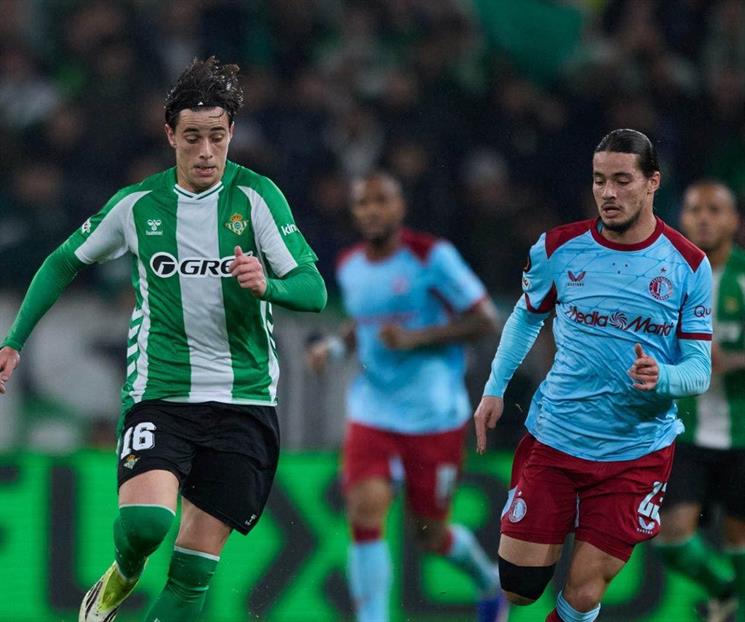 Califican Oporto, Betis y la Roma a octavos Califican Oporto, Betis y la Roma a octavos