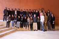 Orienta Fredric Roberts talento fotogr&aacute;fico de estudiantes de UANL