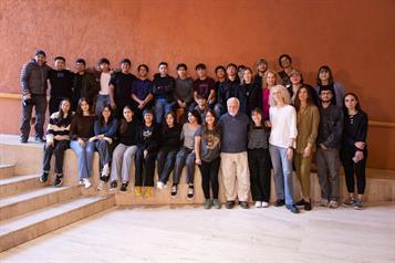 Orienta Fredric Roberts talento fotogr&aacute;fico de estudiantes de UANL