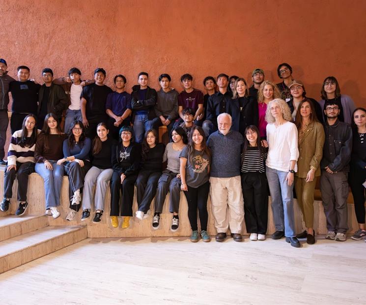 Orienta Fredric Roberts talento fotográfico de estudiantes de UANL Orienta Fredric Roberts talento fotográfico de estudiantes de UANL