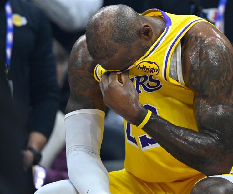 Recibe Lebron James emotivo homenaje Recibe Lebron James emotivo homenaje