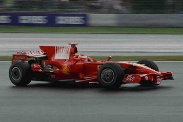 Dominan Ferrari y Hamilton el test de F1 en Barcelona