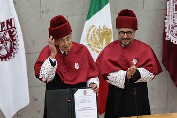 Critica Cuauhtémoc Cárdenas el sistema educativo