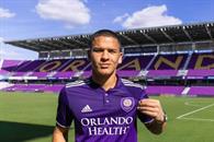 Llegar&aacute; el lunes C&eacute;sar Araujo, segundo refuerzo de Tigres