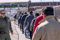 Gobierno federal apoya a repatriaci&oacute;n y atenci&oacute;n a migrantes