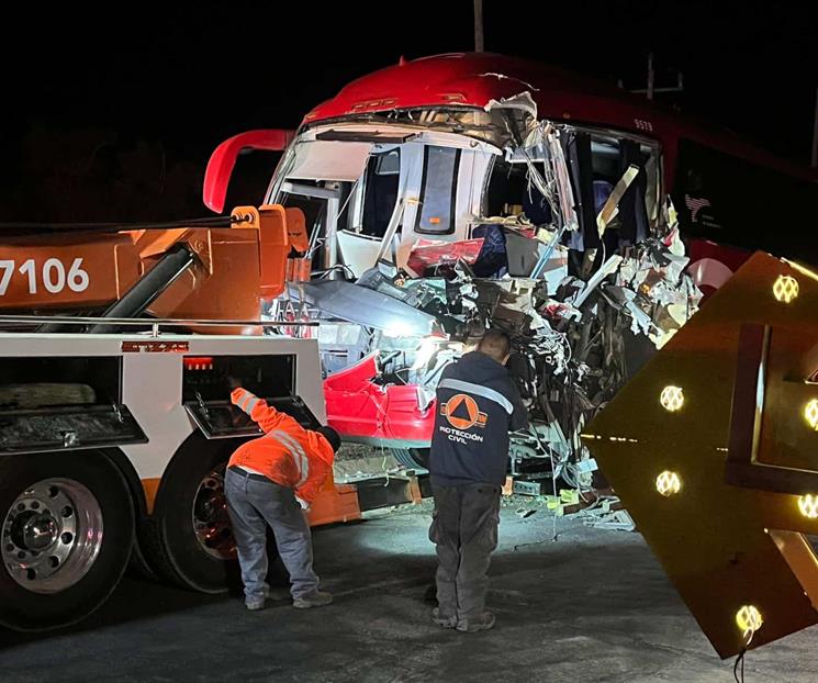 Deja choque de autobús 20 lesionados Deja choque de autobús 20 lesionados