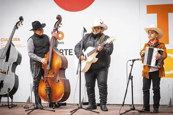 Rinden homenaje a Don Antonio Tanguma