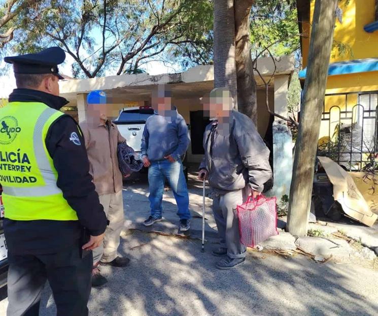 Localizan oficiales de tr&aacute;nsito a persona adulta extraviada