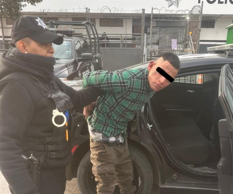 Choca patrulla de la regia pero detienen a presunto asaltante Choca patrulla de la regia pero detienen a presunto asaltante