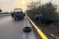 Vuelca su auto y muere en Garc&iacute;a