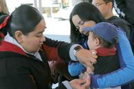 Saturan Centro de Salud en busca de vacunas contra Sarampi&oacute;n