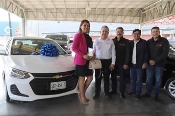 Entrega S50 autos rifados en pasados festejos de Navidad