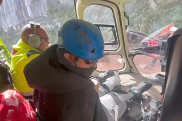 Rescatan a senderista en el Cerro de las Mitras