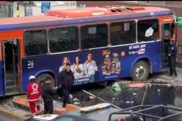 Resulta herido chofer en choque