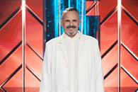 Reaparece Miguel Bos&eacute; con problemas para hablar