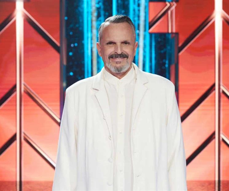Reaparece Miguel Bos&eacute; con problemas para hablar