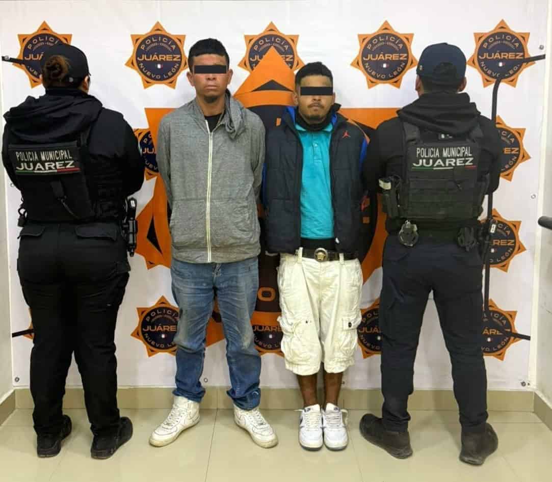 Durante acciones del Operativo Calles en Orden, dos hombres fueron detenidos por delitos contra la salud por elementos de la Secretar&iacute;a de Seguridad y Protecci&oacute;n Ciudadana, tras una intervenci&oacute;n registrada en la colonia Vistas del Seminario, municipio de Ju&aacute;rez.