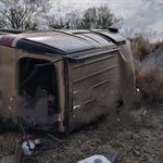 Deja volcadura dos muertos en China