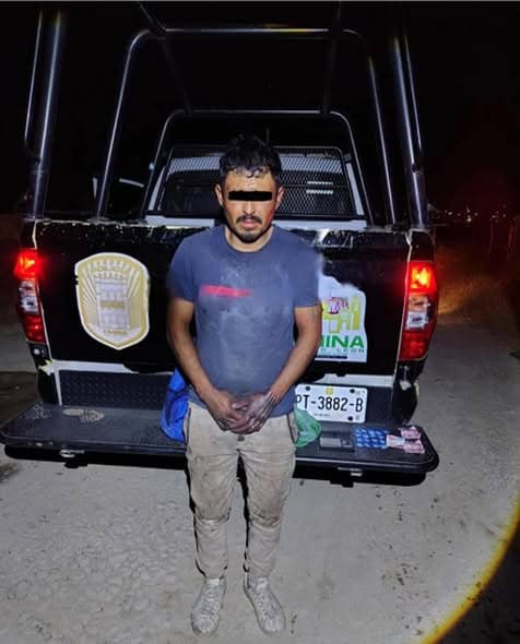 Elementos de la Polic&iacute;a Municipal de China, Nuevo Le&oacute;n, lograron la detenci&oacute;n de un hombre en posesi&oacute;n de varias dosis de droga, durante un recorrido de prevenci&oacute;n y vigilancia realizado en esta localidad.