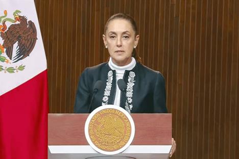 &acute;M&eacute;xico no se doblega, no se arrodilla, ni se vende&acute;