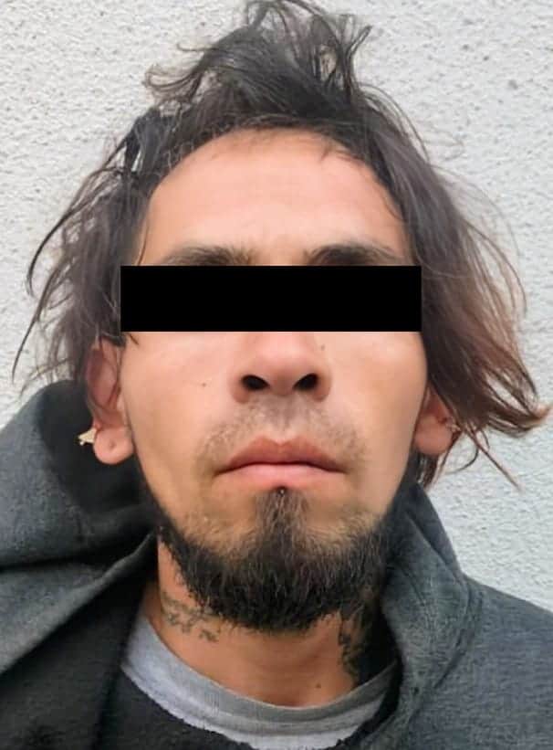 Luego de tirar escombro en un terreno bald&iacute;o, el presunto responsable fue detenido por elementos de Seguridad P&uacute;blica de Ju&aacute;rez, en la Colonia Valle de Santa Isabel.