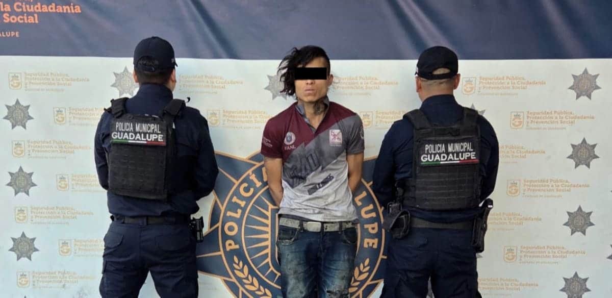 El presunto responsable de robos a negocios y domicilios, en la Colonia Camino Real, fue detenido por elementos de la Polic&iacute;a de Guadalupe, adem&aacute;s le aseguraron droga.