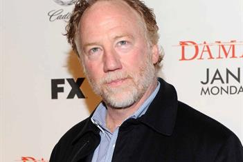 El actor Timothy Busfield enfrenta acusaciones de abuso infantil
