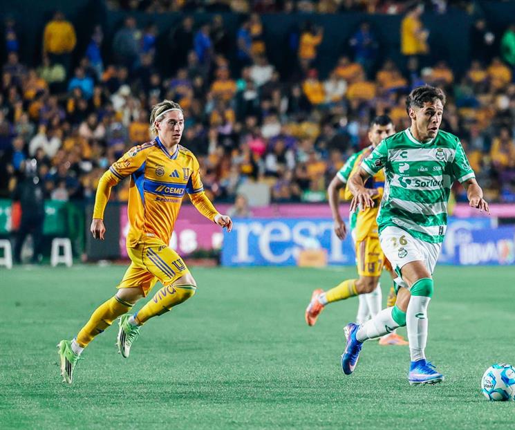 Remonta Tigres goleando a Santos
