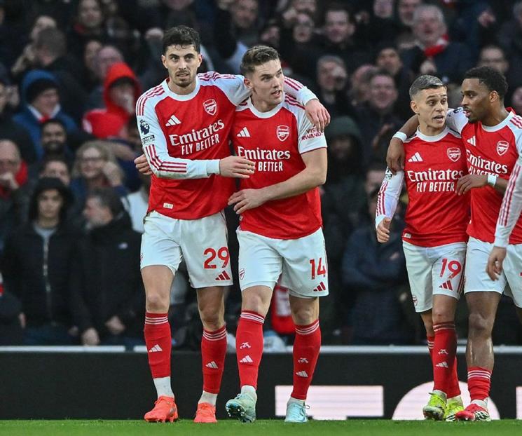 Aumenta Arsenal ventaja en la Premier