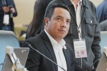 Asaltan a mano armada local de diputado de Morena en Irapuato