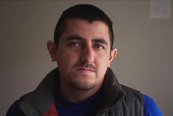 Denuncia migrante mexicano golpiza injustificada de ICE