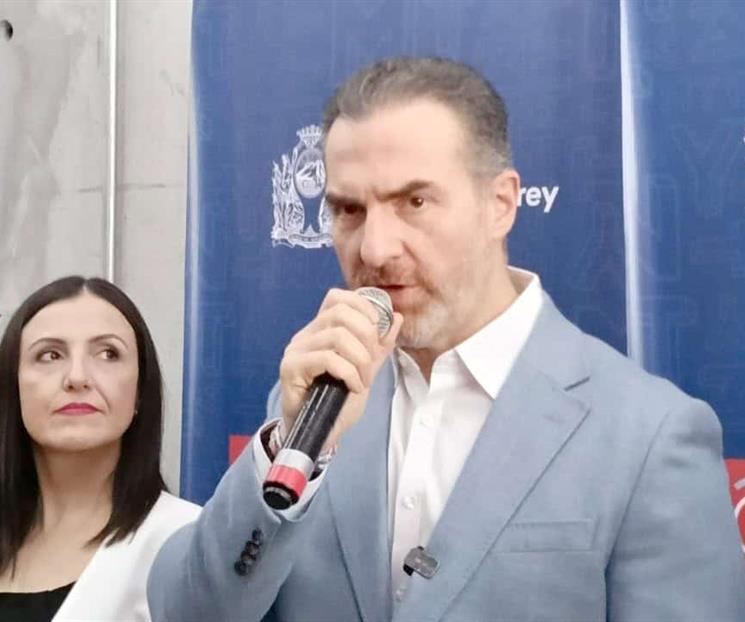 Reclama Adri&aacute;n que Estado debe a Monterrey alrededor de 170 mdp