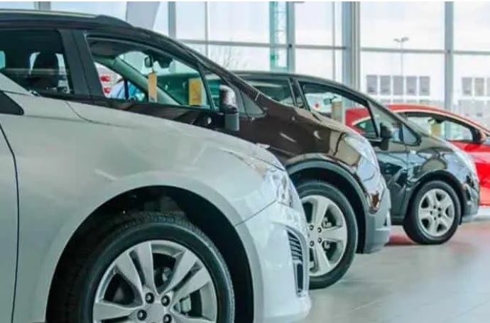 Compra de veh&iacute;culos para arrendamiento crece 24% en 2025
