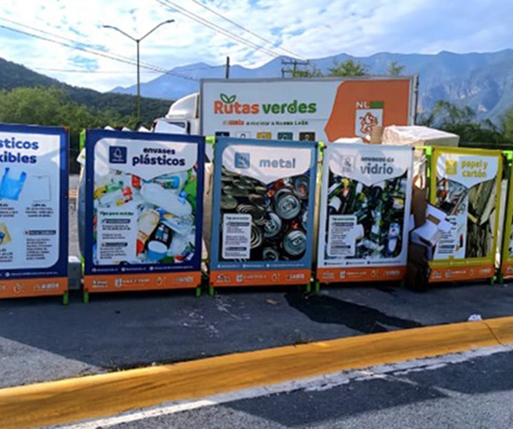 Acerca Divisi&oacute;n Ambiental reciclaje de residuos a vecinos