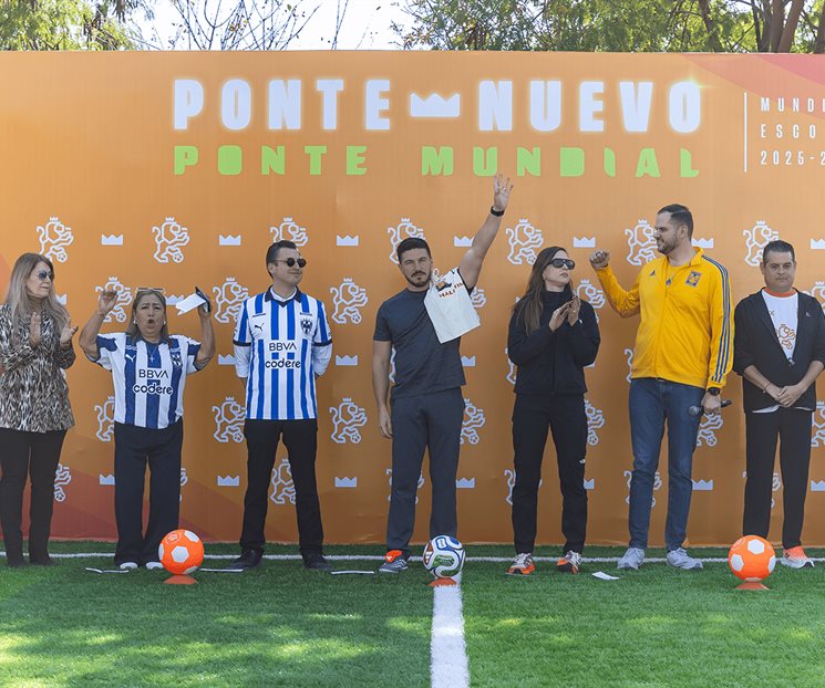 Inaugura Samuel cancha deportiva n&uacute;mero 421