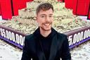 Entra MrBeast al sector financiero con Step