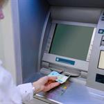 Advierte Moody&acute;s presi&oacute;n a bancos por mayor competencia