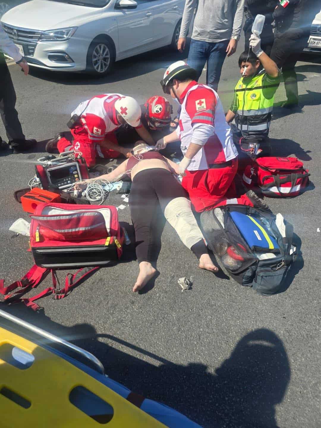 La Fiscal&iacute;a General de Justicia del Estado, inform&oacute; que la conductora que arroll&oacute; accidentalmente, a la mujer que intent&oacute; cruzar la Avenida Paseo de los Leones, fue liberada al depositar una fianza.