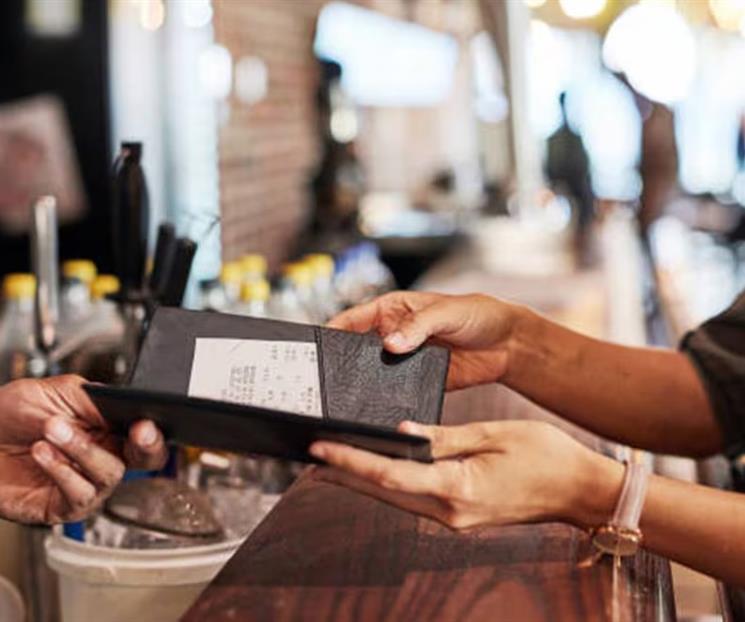 Alerta AMR crisis en la industria restaurantera