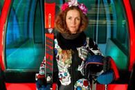 Schlepper y Regina, a escena