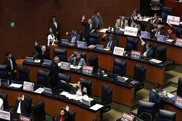 Avanza en el Senado iniciativa de jornada laboral