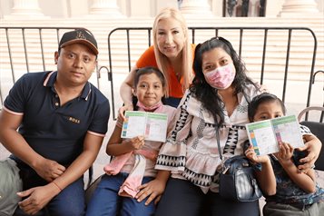 Aplican 14 mil 753 vacunas contra el sarampión