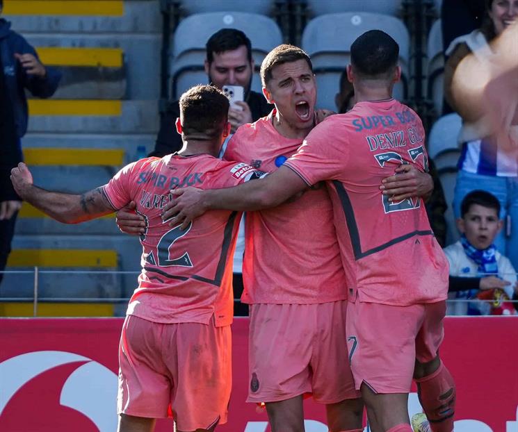 Gana el Porto y se afianzan en cima de Portugal Gana el Porto y se afianzan en cima de Portugal