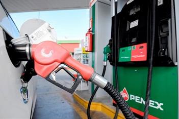 Se disparan precios de gasolina premium y diesel